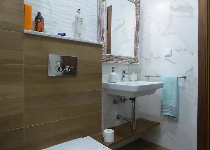 Bento Charming By Sixtyfive Boutique